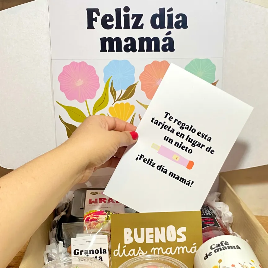 Desayuno Feliz Día Con Flores – Regalar Flores